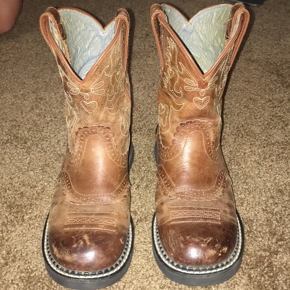 Ariat fatbaby size 7.5 boots